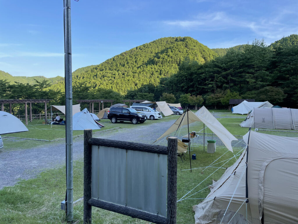 エコロジー八風キャンプ場のサイト風景