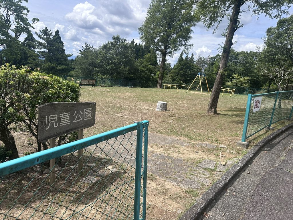 青山高原保健休養地キャンプ場の公園